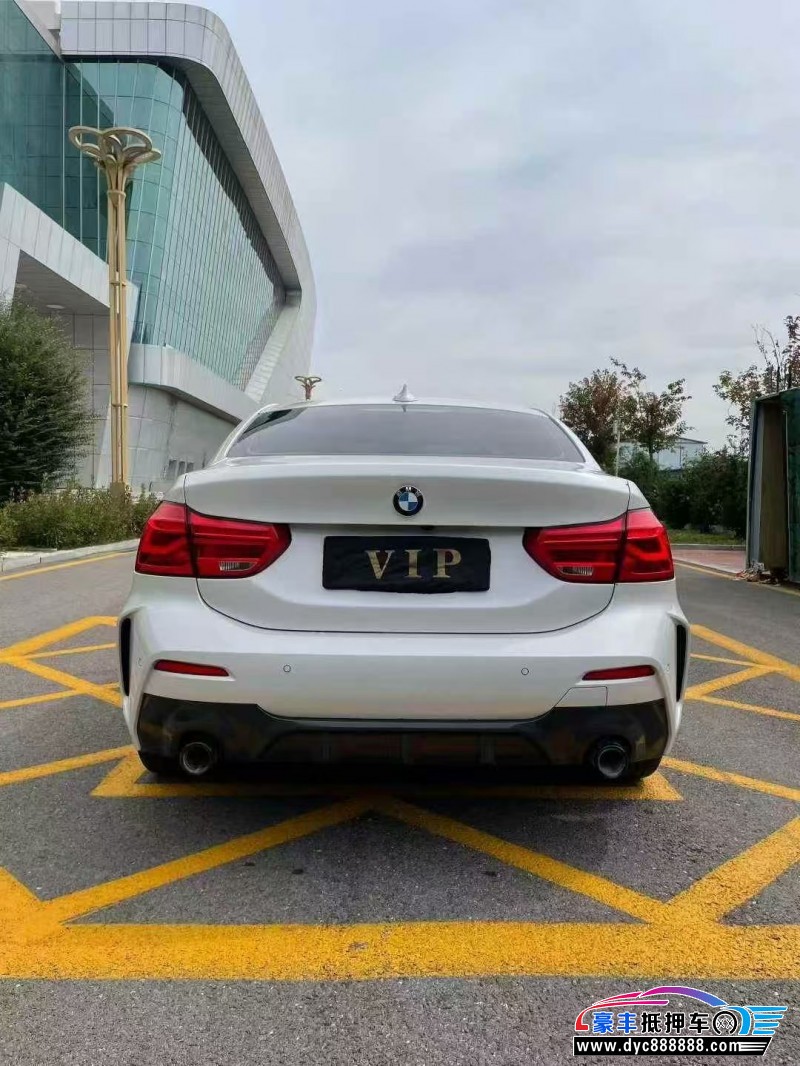 22年宝马1系轿车抵押车出售