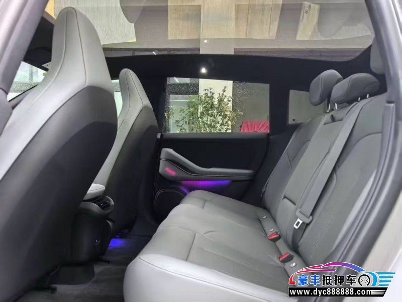 25年蔚来ET5轿车抵押车出售