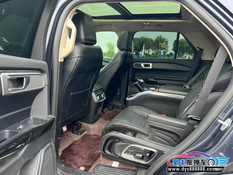 24年福特探险者轿车抵押车出售