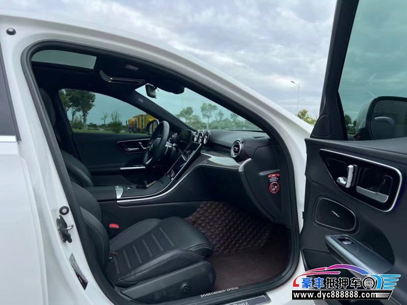 22年奔驰C轿车抵押车出售