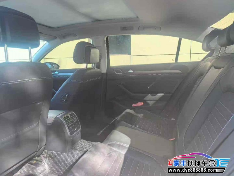 21年大众迈腾轿车抵押车出售