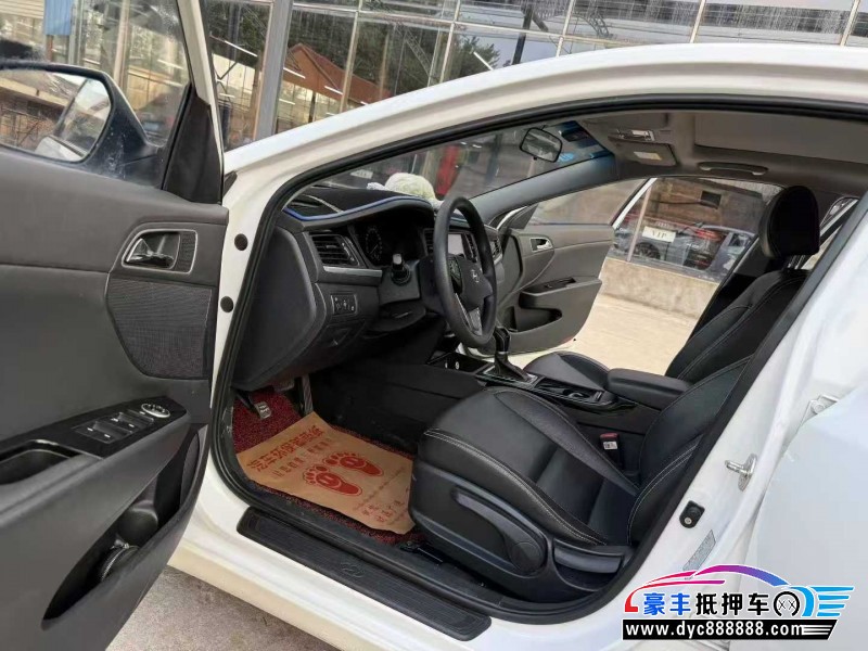 17年现代名图轿车抵押车出售