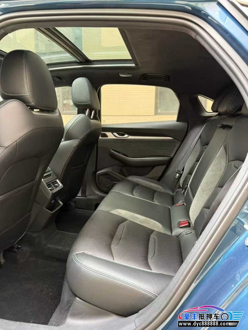 22年吉利星瑞轿车抵押车出售