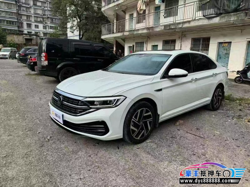 25年大众速腾轿车抵押车出售