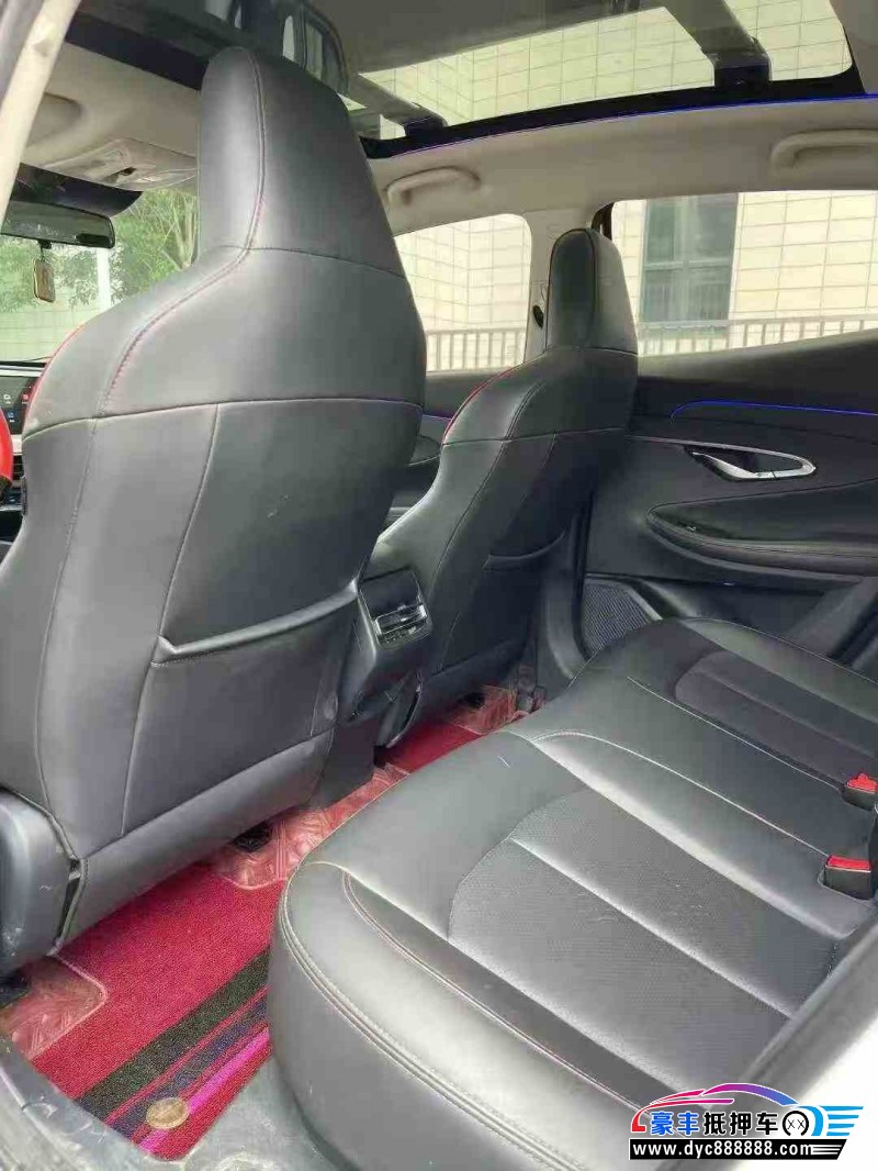 21年长安长安UNI轿车抵押车出售