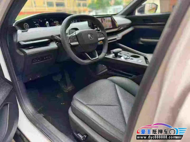 23年长安长安UNI轿车抵押车出售