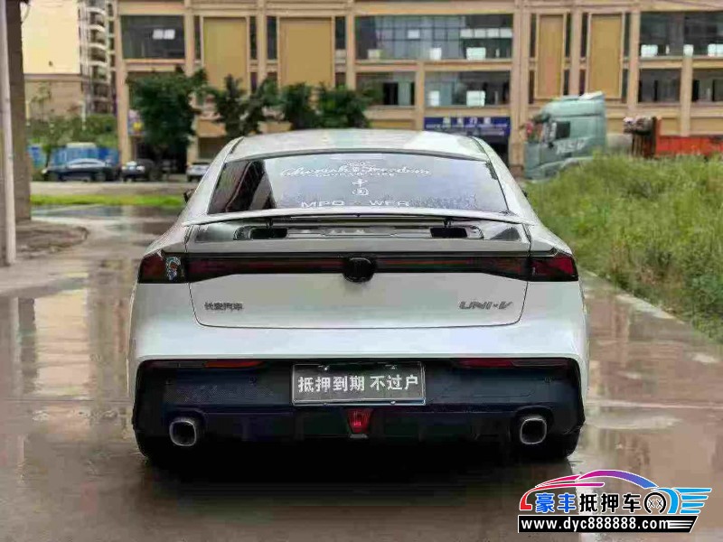 23年长安长安UNI轿车抵押车出售