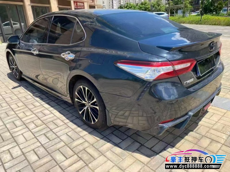 19年丰田凯美瑞轿车抵押车出售