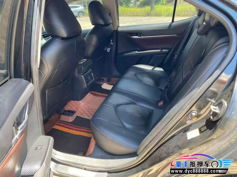 19年丰田凯美瑞轿车抵押车出售