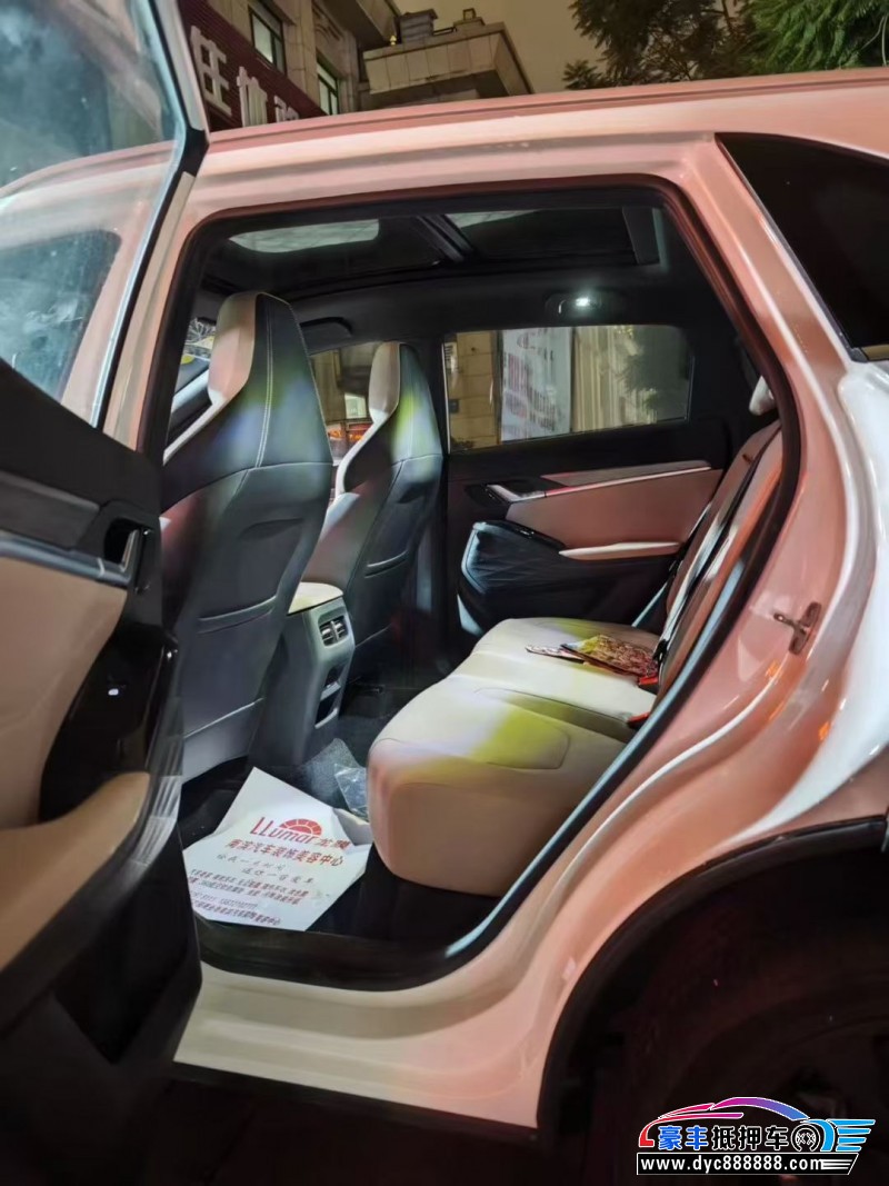 25年江淮QX轿车抵押车出售