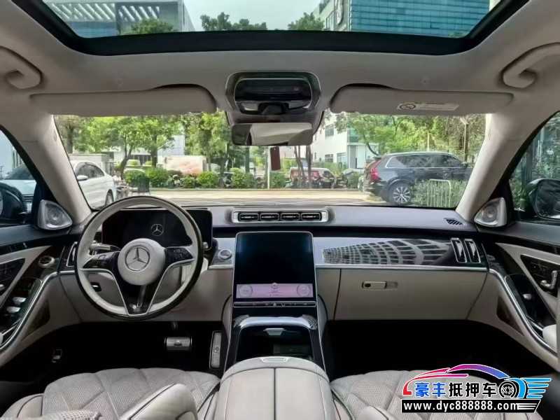 21年奔驰迈巴赫S级轿车抵押车出售
