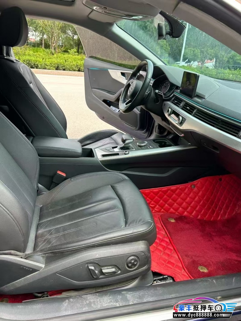 20年奥迪A5轿车抵押车出售