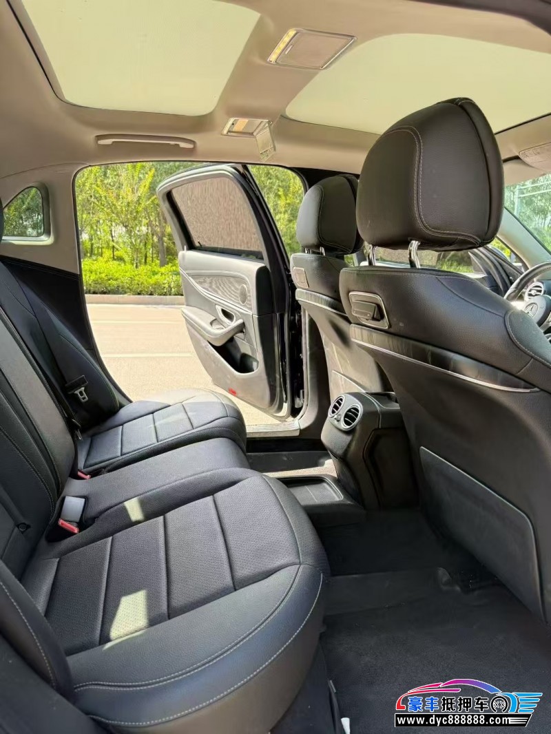 19年奔驰E轿车抵押车出售