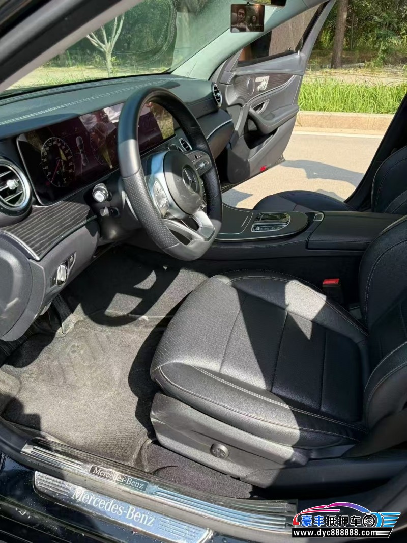 19年奔驰E轿车抵押车出售