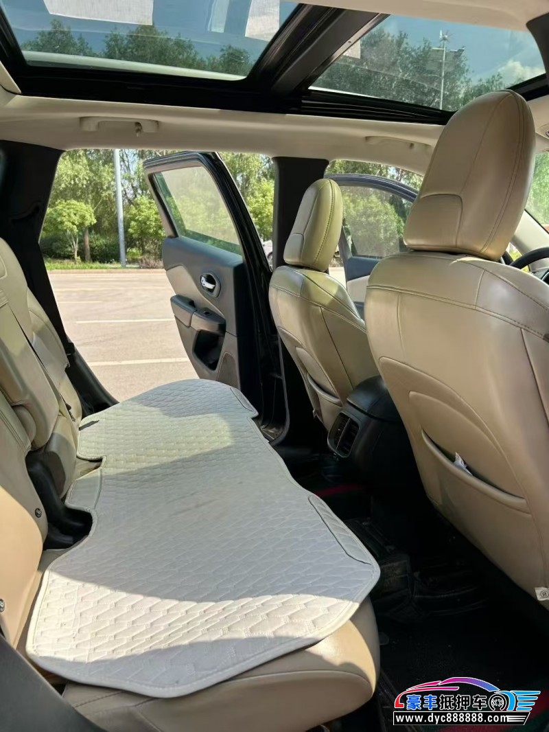 16年Jeep自由光SUV抵押车出售