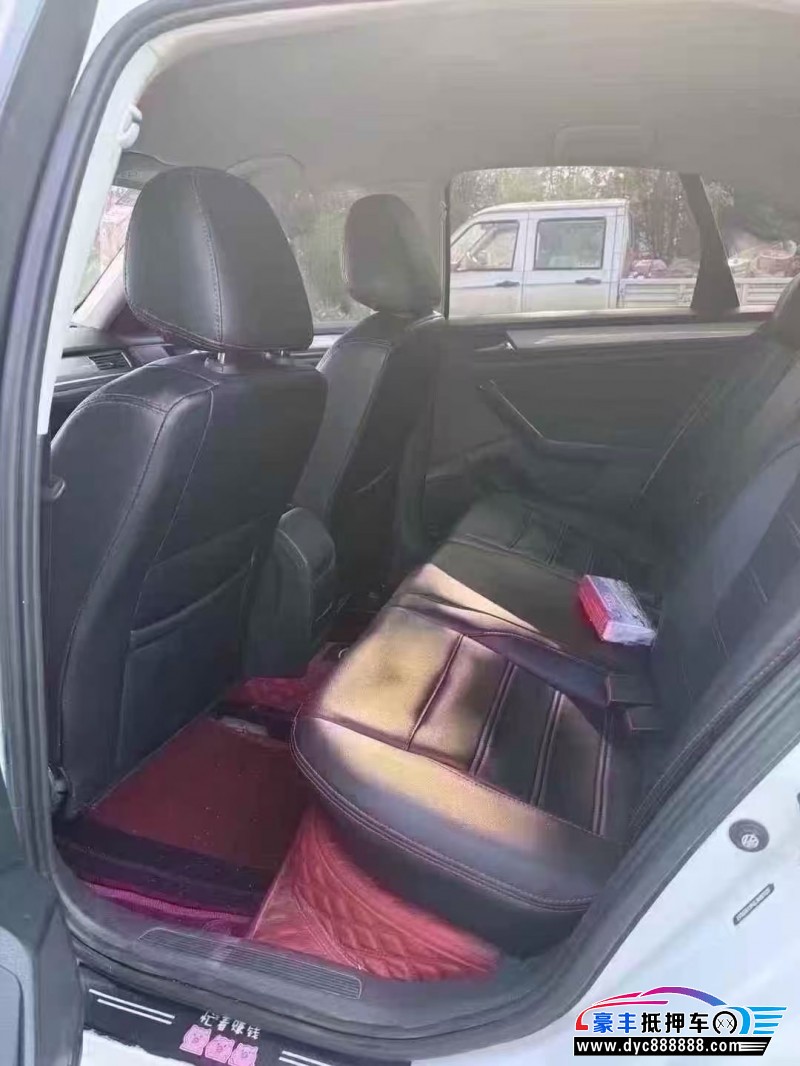 20年大众宝来轿车抵押车出售