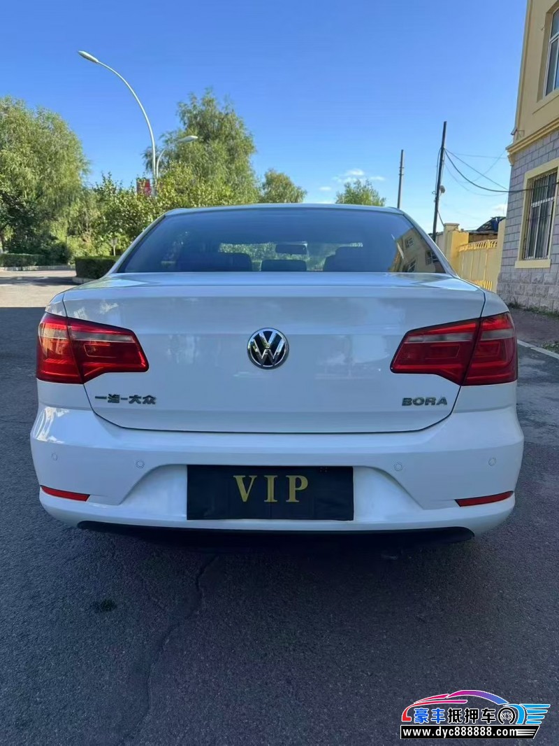 15年大众宝来轿车抵押车出售