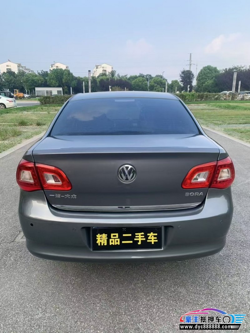 13年大众宝来轿车抵押车出售