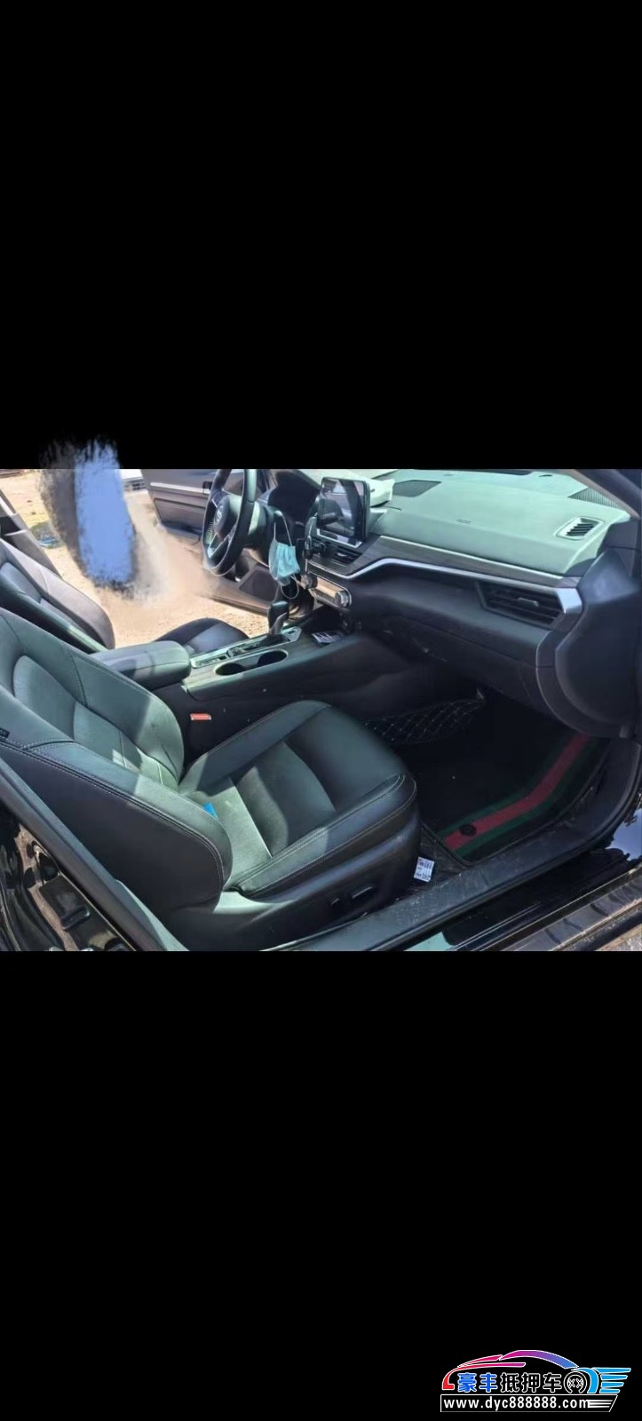 23年日产天籁轿车抵押车出售