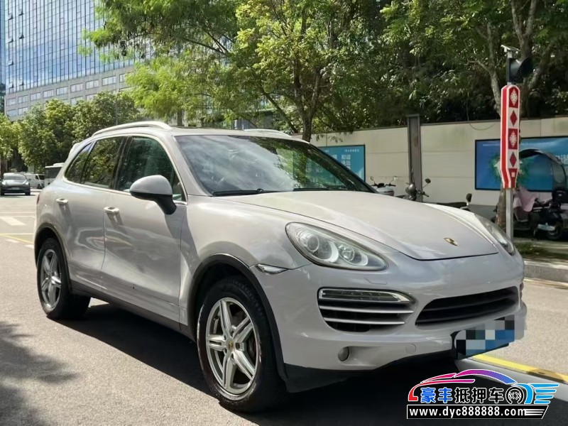 14年保时捷卡宴轿车抵押车出售