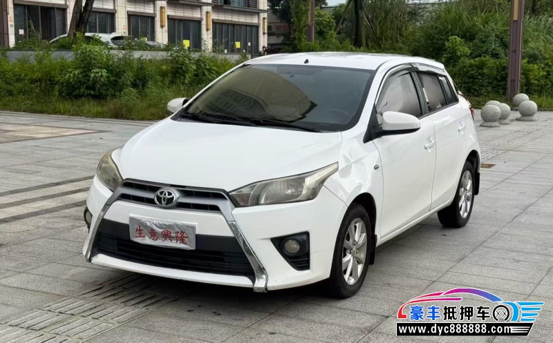 14年丰田YARiS L 致炫轿车抵押车出售