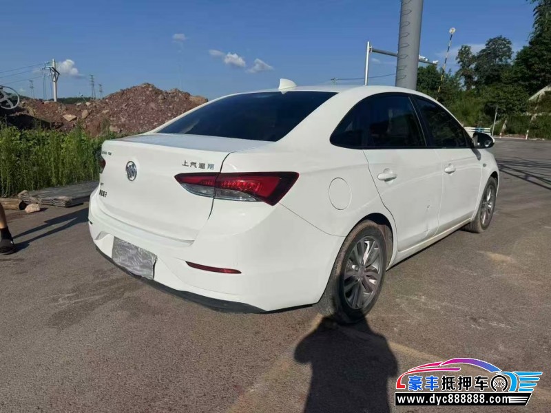 20年别克英朗轿车抵押车出售