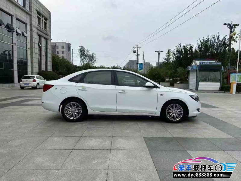 15年别克英朗轿车抵押车出售