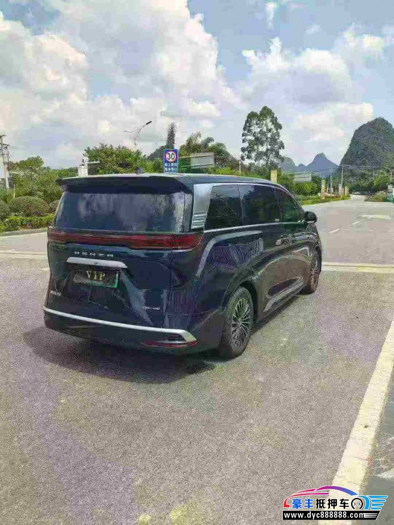 23年腾势D9轿车抵押车出售