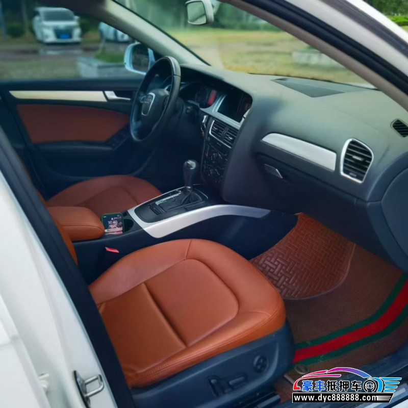 12年奥迪A4轿车抵押车出售