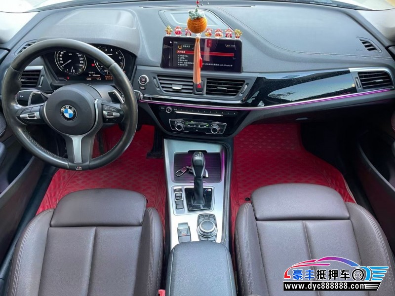 19年宝马1系轿车抵押车出售