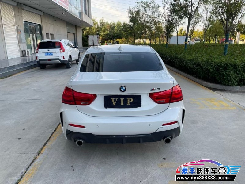 19年宝马1系轿车抵押车出售