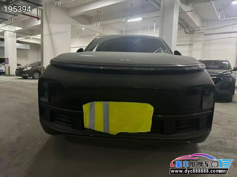 25年理想L9轿车抵押车出售