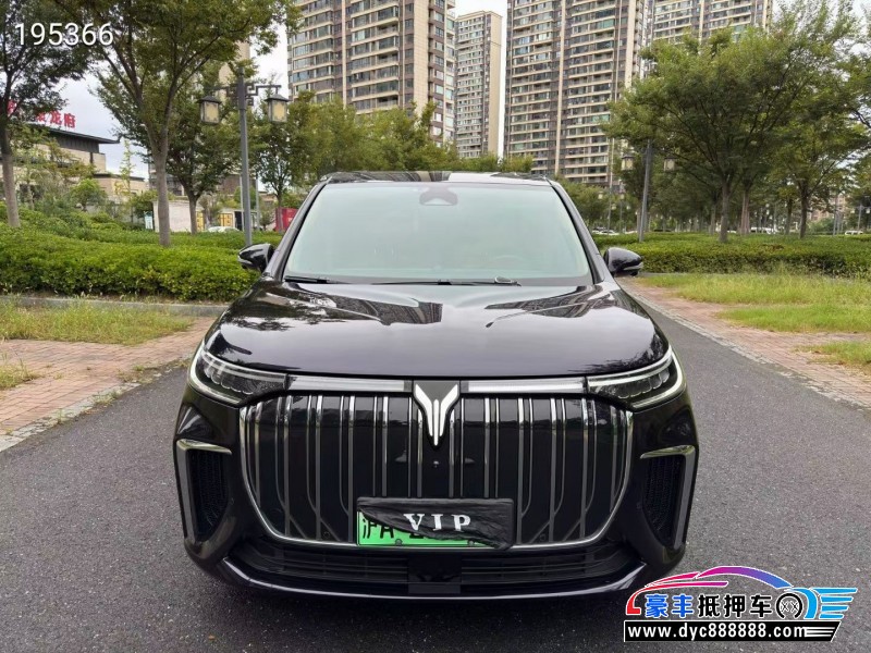 24年岚图梦想家轿车抵押车出售