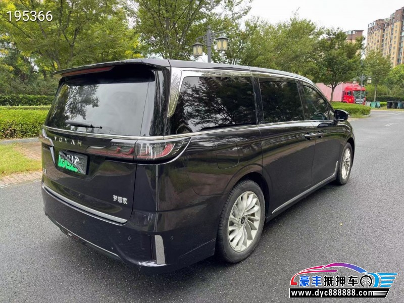 24年岚图梦想家轿车抵押车出售