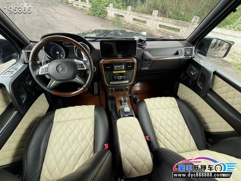 14年奔驰G轿车抵押车出售