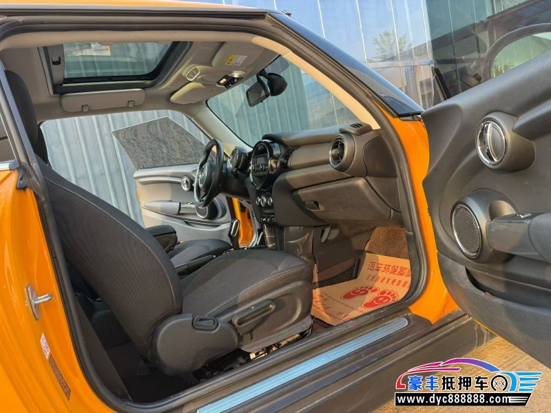 18年宝马MINI轿车抵押车出售