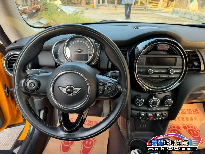 18年宝马MINI轿车抵押车出售