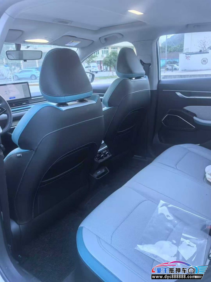 23年吉利帝豪轿车抵押车出售