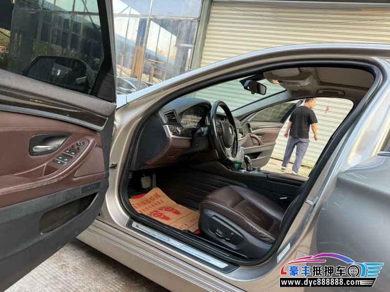 15年宝马5系轿车抵押车出售