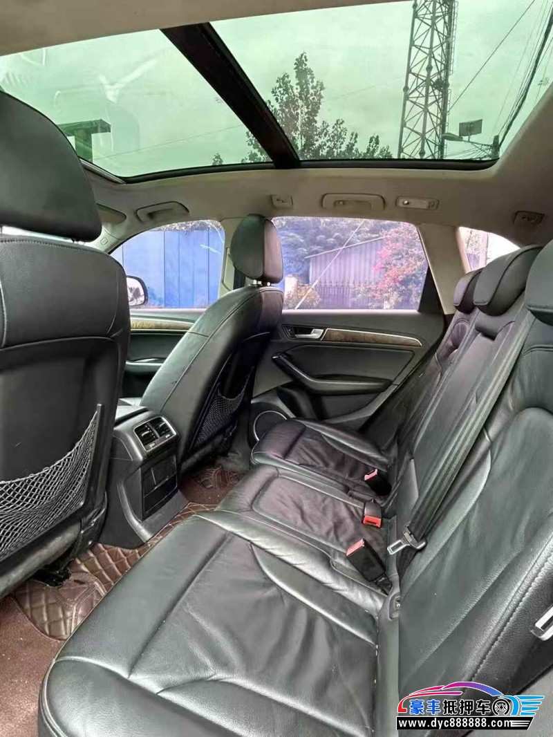 13年奥迪Q5轿车抵押车出售