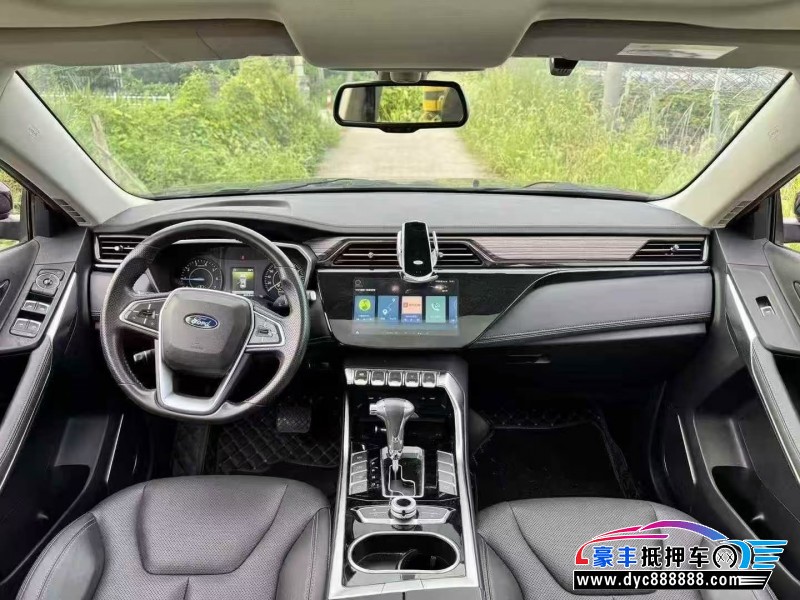 19年福特领界轿车抵押车出售