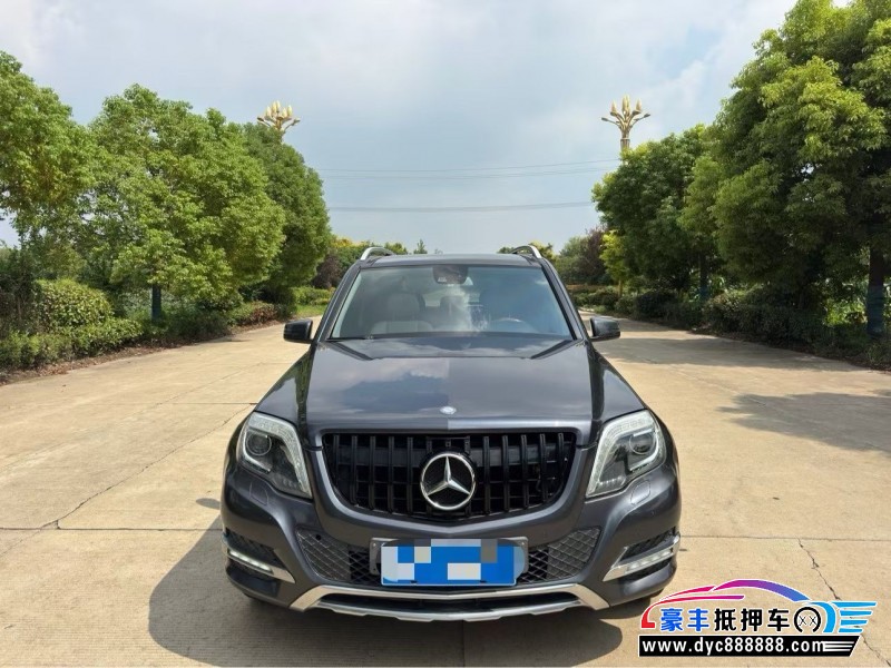 13年奔驰GLK轿车抵押车出售