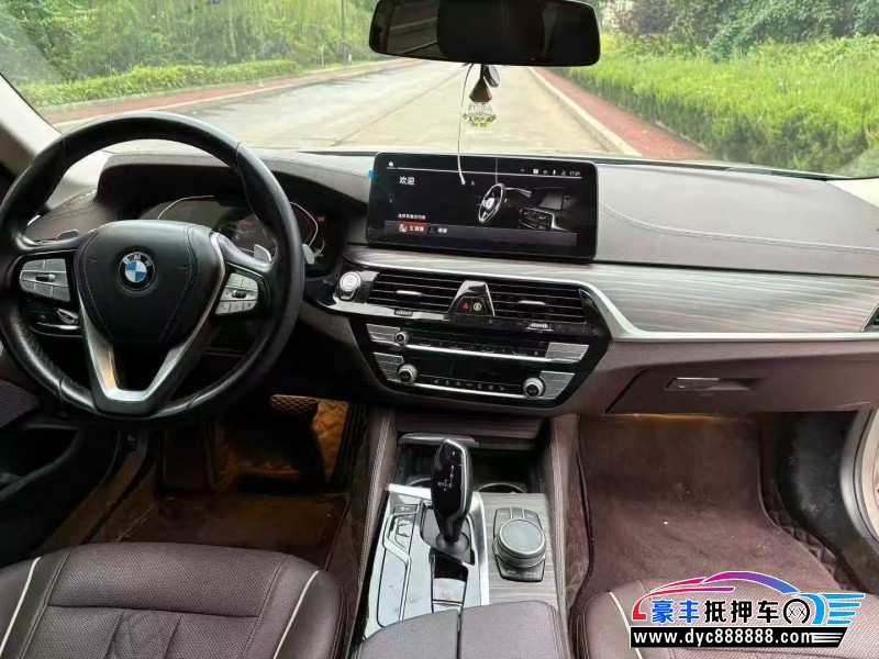 21年宝马5系轿车抵押车出售