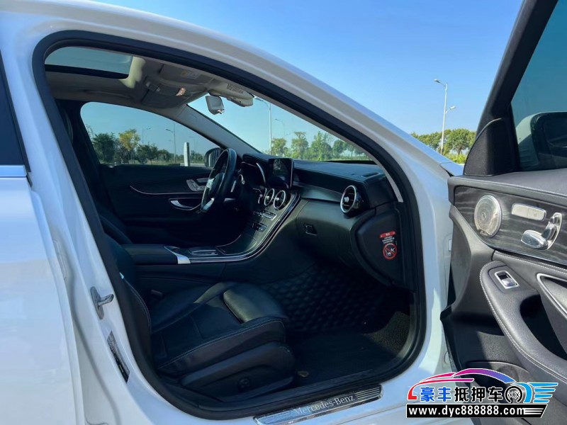 21年奔驰C轿车抵押车出售