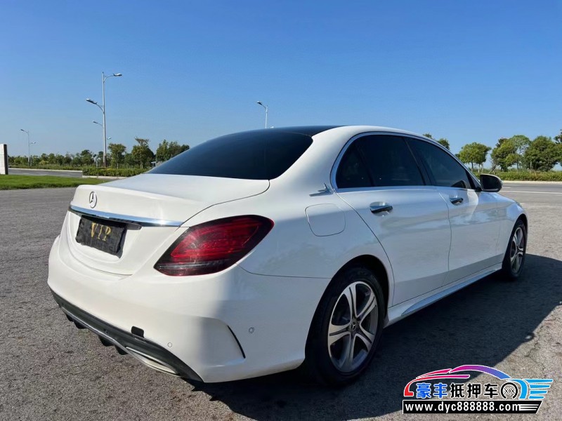 21年奔驰C轿车抵押车出售