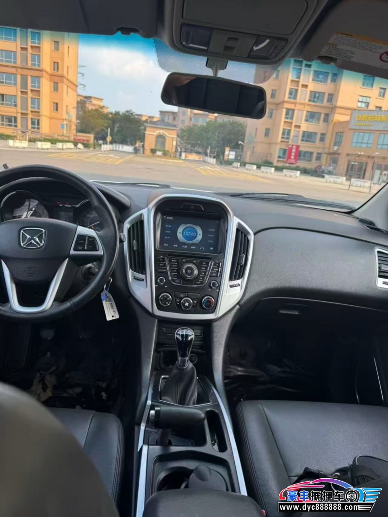 15年江铃驭胜轿车抵押车出售