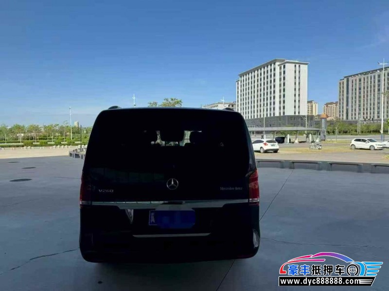 17年奔驰V轿车抵押车出售