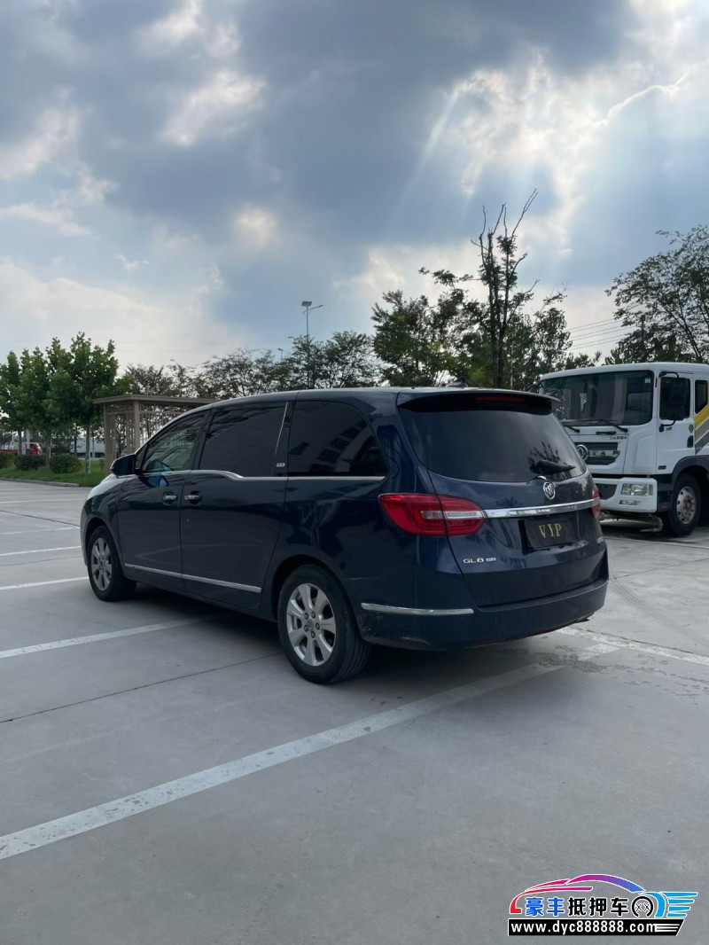 15年别克GL8轿车抵押车出售