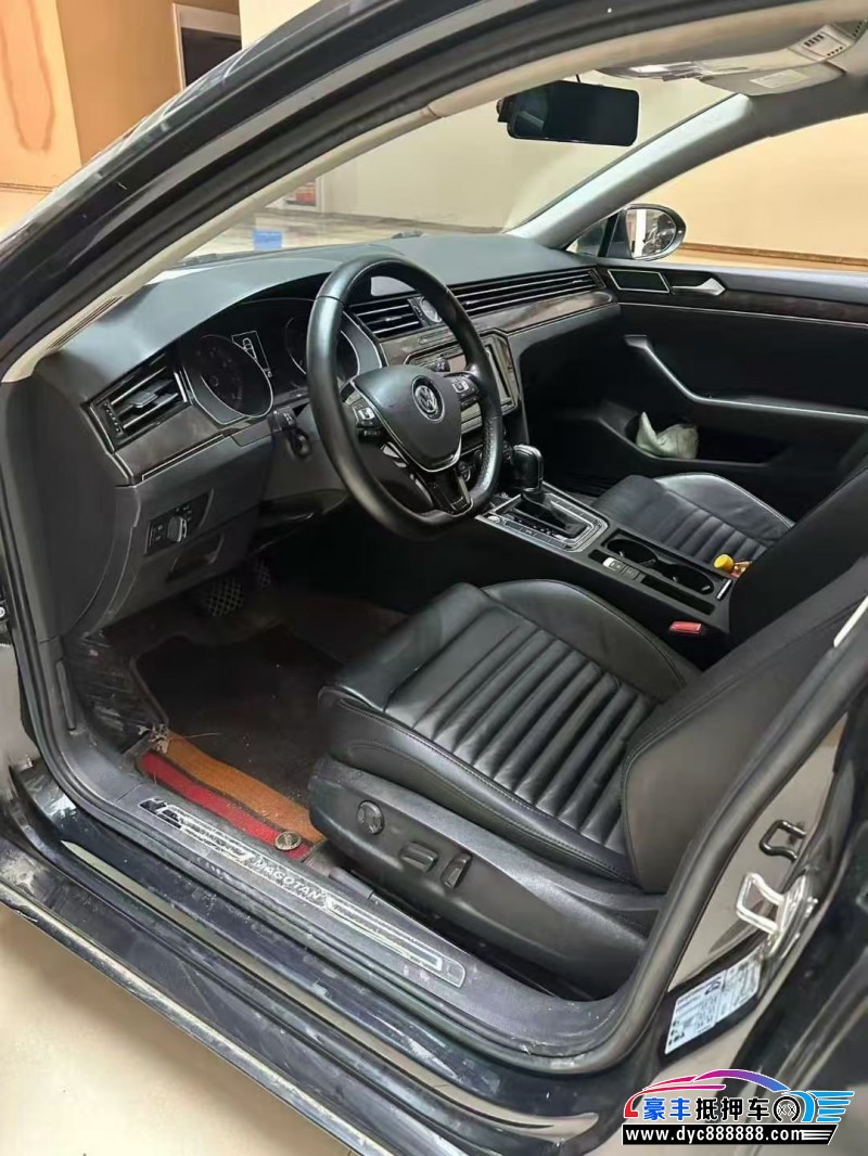 19年大众迈腾轿车抵押车出售