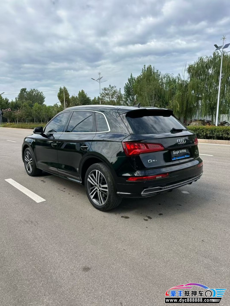 20年奥迪Q5轿车抵押车出售